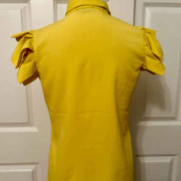 Tahari Lemon Yellow Short Sleeve Ruffle Blouse NWOT - Picture 3 of 4